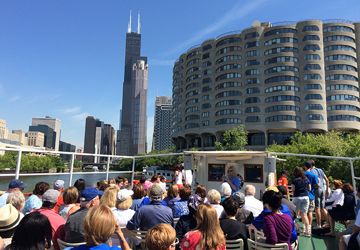 chicago river tour fireworks